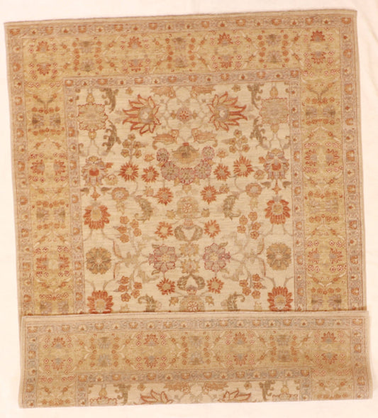 5x7 - Vermin Wool All Over Rectangle - Hand Knotted Rug