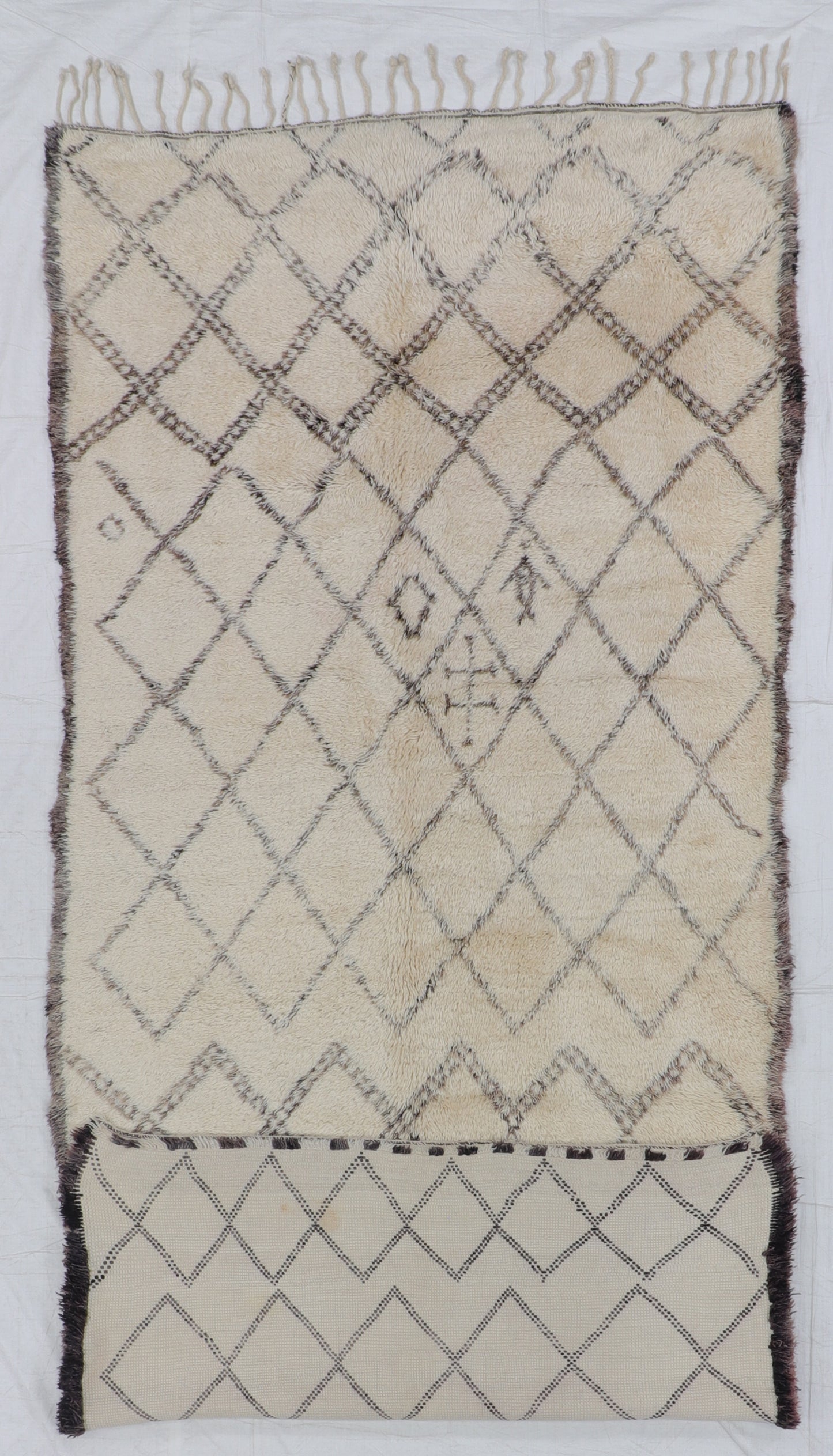 W 6.3 L 13.7 Moroccan 100% Wool Hand-Woven All Over Design - 63443