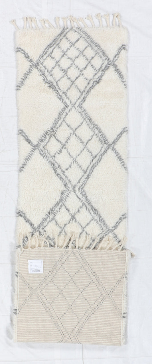 W 2.7 L 10.2 Moroccan Runner 100% Wool Hand-Woven All Over Design - 65982