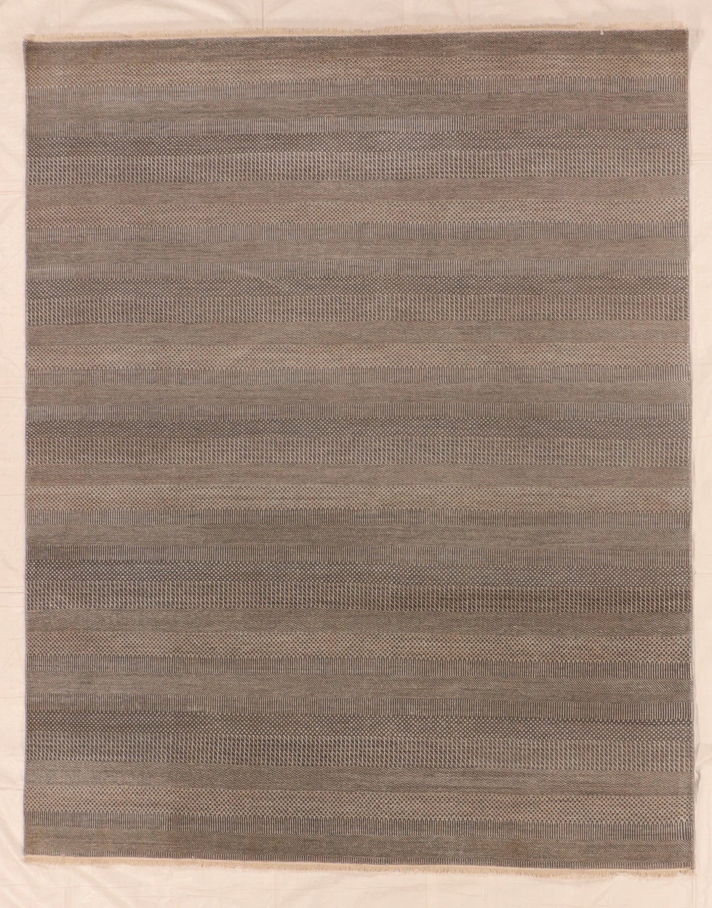 W 8 L 10 Modern Wool And Silk Blend Handmade All Over Design - 66236