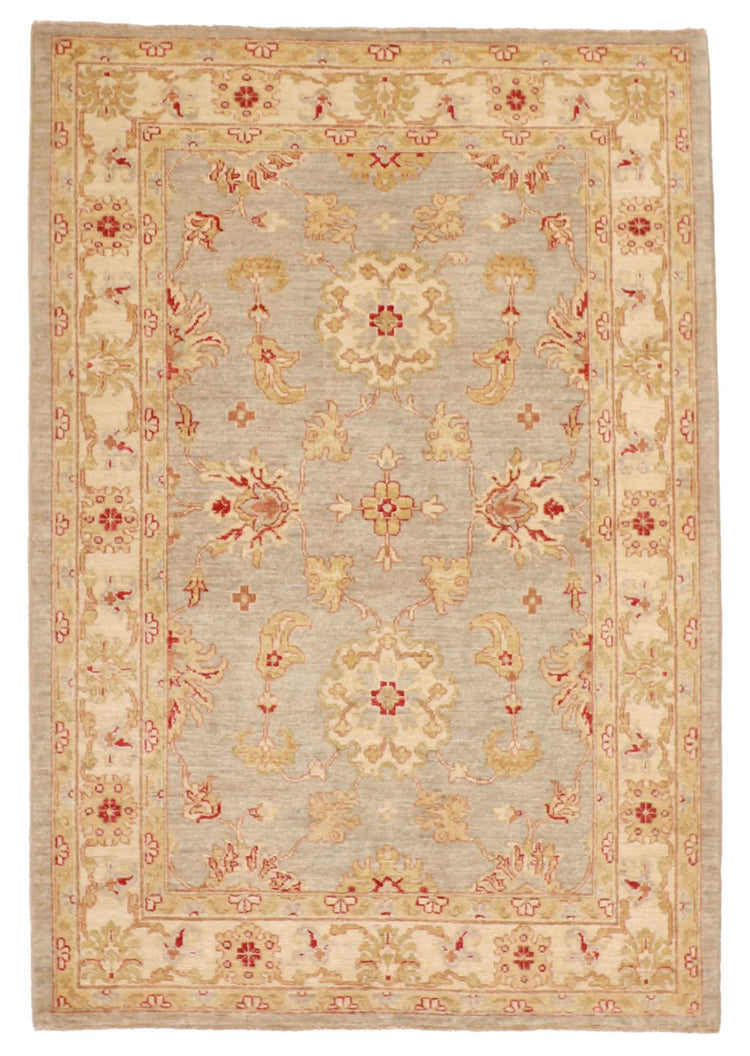 🌹 Sarouk Rug Collection — Persian Refinement, Lasting Grace