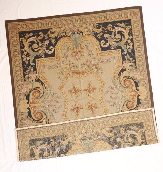 8x10 - Needle Point Wool Floral Rectangle - Hand Knotted Rug