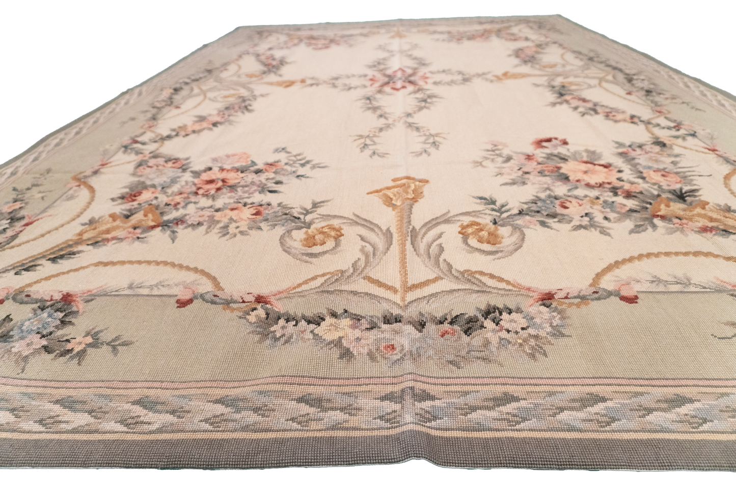 W 6.1 L 9.1 Needle Point 100% Wool Hand-Woven Floral Design - 22087