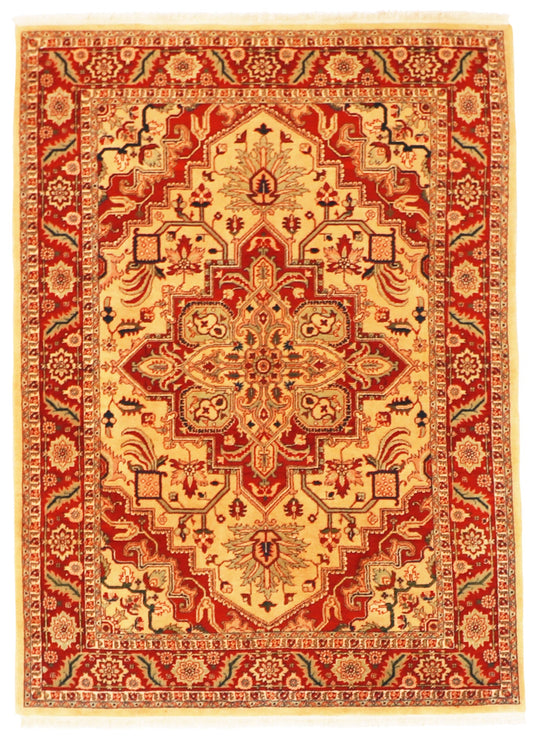 5.7 x 7.7 - Heriz Wool Traditional Rectangle - Finest Hand-Knotted Quality Wool
