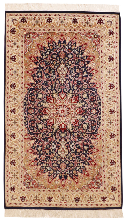 W 3.1 L 5.3 Isfahan 100% Wool Handmade All Over Design - 50319