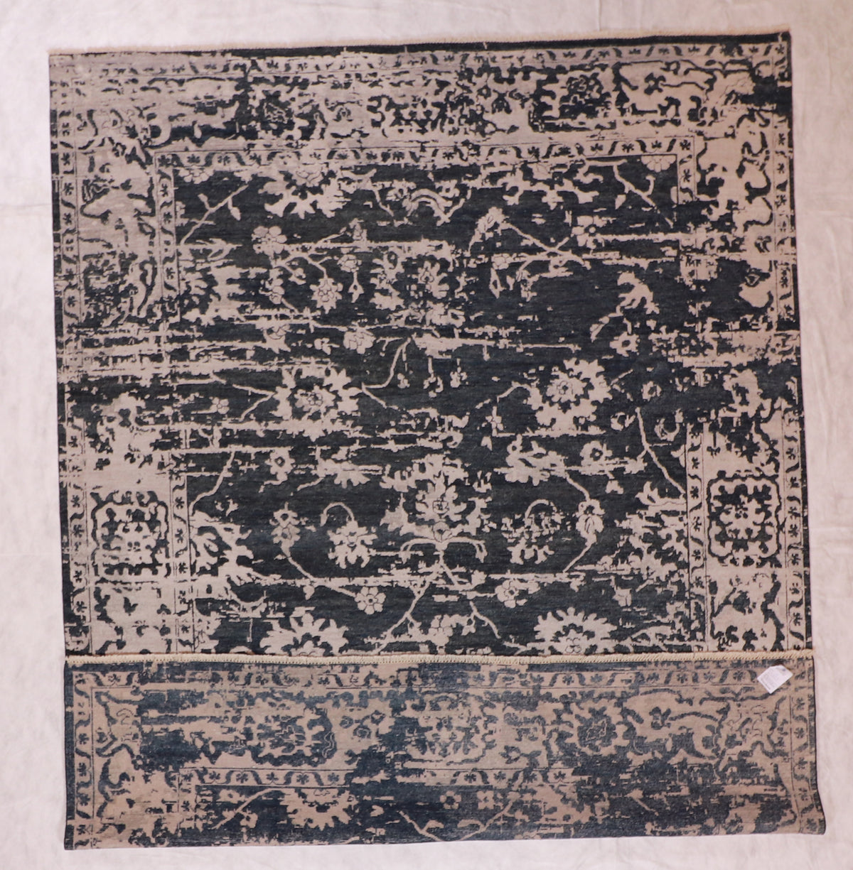 W 8.11 L 11.9 Modern Wool And Silk Blend Hand-Woven All Over Design - 62011