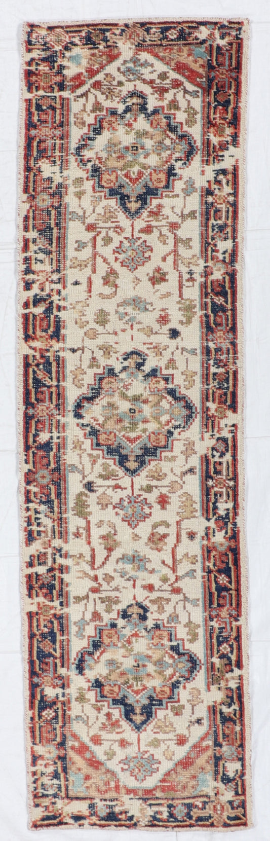 W 2.9 L 9.11 Serapie Runner 100% Wool Hand-Woven All Over Design - 64138