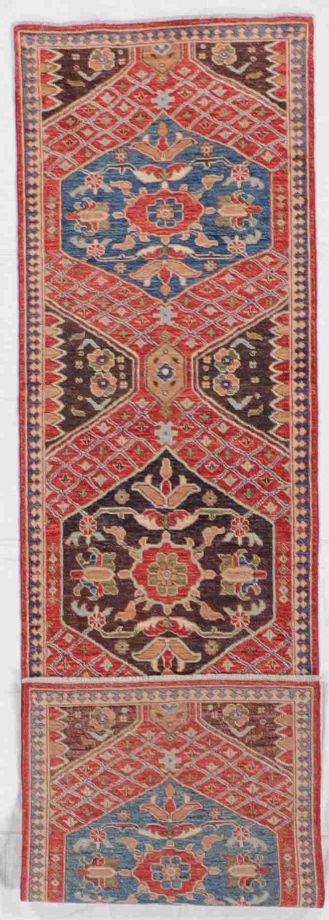 W 2.6 L 9.7 Karajeh Runner 100% Wool Hand-Woven All Over Design - 65409