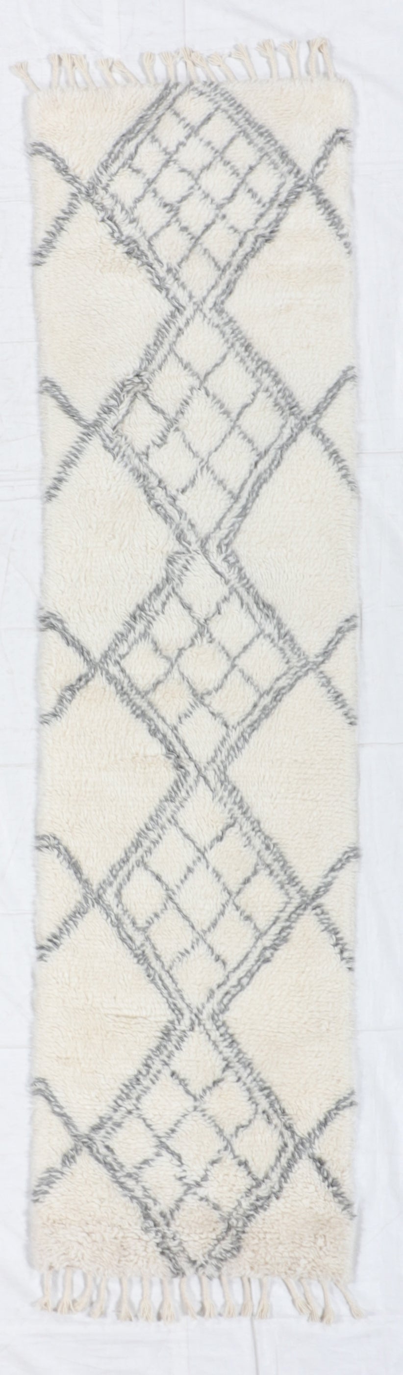 W 2.7 L 10.2 Moroccan Runner 100% Wool Hand-Woven All Over Design - 65982
